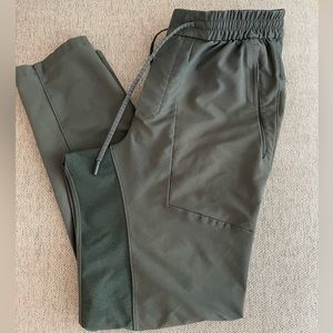 Lululemon License to Train Pant Size L